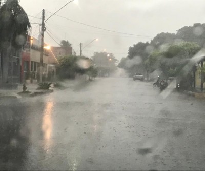 Chuva volta e mal espanta o calor em Três Lagoas 