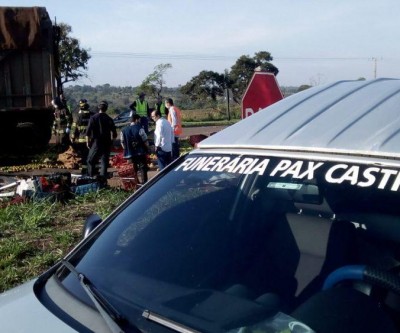 Acidente entre caminhões mata duas pessoas na Rodovia dos Barrageiros 