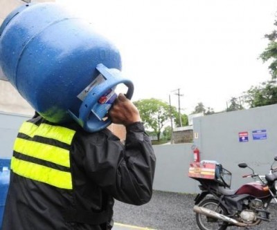 Procon de Três Lagoas realiza pesquisa de gás de cozinha e água mineral