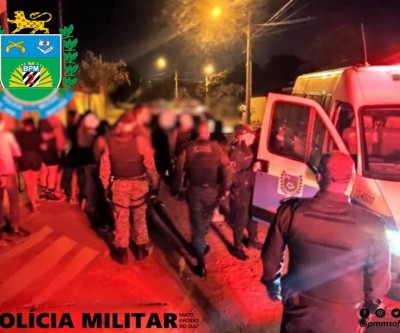 19 pessoas foram levadas à delegacia em festa promovida por 
