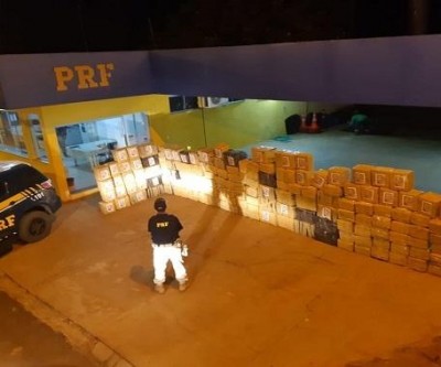 Em Água Clara, traficante é preso com mais de 3 toneladas de maconha em fardos de ração