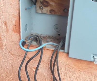 Comerciante detém ladrão de fios e aciona a polícia