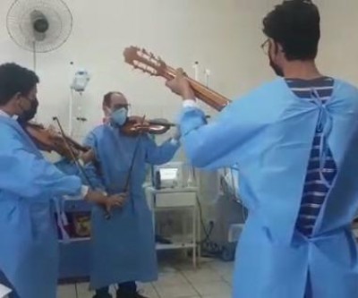 Projeto leva emoção aos pacientes e funcionários do Hospital Auxiliadora