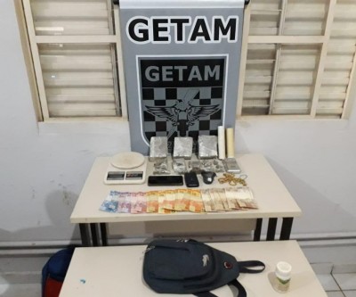Getam prende morador de loteamento invadido; pai sabia da mercancia da venda de drogas do filho 