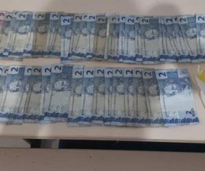 Adolescente apreendido pela PM estava com crack e R$ 158,00 em dinheiro