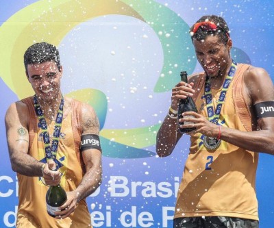 Três-lagoense conquista medalha de ouro no Circuito Brasileiro de Vôlei de Praia no RJ 