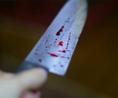 Mulher dá três facadas no marido e se entrega à polícia
