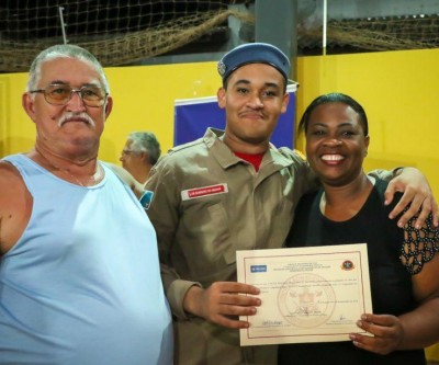 Veja todas as fotos da solenidade de formatura do SCFV “Bombeiros do Amanhã”