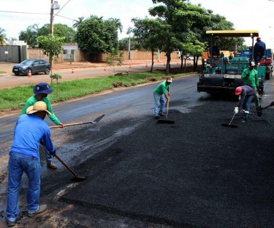 Avenida Júlio Ferreira Xavier, antiga Ponta Porã começa a receber recapeamento nesta segunda-feira 