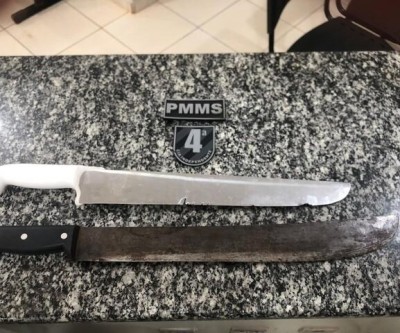 Em Costa Rica, homem apontado como estuprador é esfaqueado várias vezes por trio 