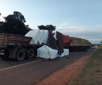 Engavetamento mata caminhoneiro na BR 158, entre Três Lagoas e Selvíria