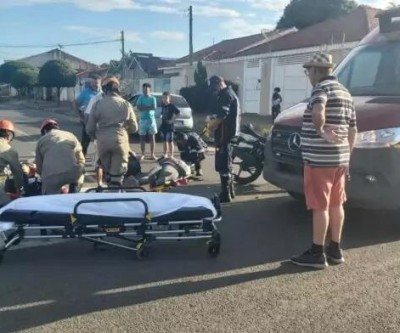 Acidente entre carro e moto deixa duas pessoas feridas 