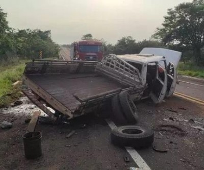 Em Paranaíba, motorista morre após caminhão de carga capotar várias vezes