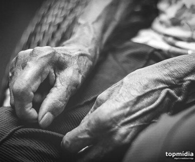 Neto flagra padrasto estuprando avó de 84 anos em MS