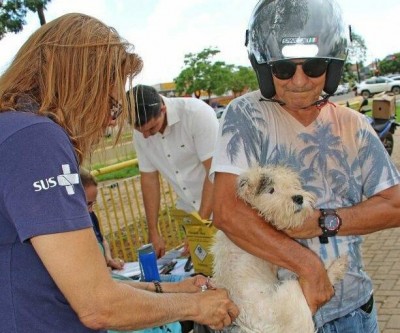 PM e Bombeiros se unem e fazem campanha Natal solidário: Caixa encantada em Três Lagoas 