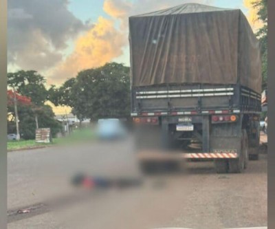 Motociclista morre atropelado por carreta em Campo Grande 