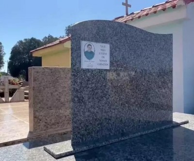 Vandalismo no túmulo do radialista Romeu de Campos Júnior é crime e será investigado: “Não vamos permitir esse desrespeito”, diz família
