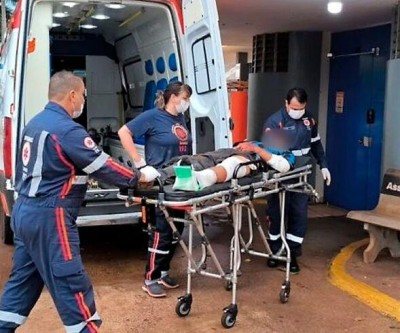 Adolescente é esfaqueado com facão em Dourados 