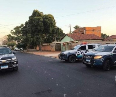 De dentro da cadeia, líderes do Comando Vermelho teriam ordenado ataques em Três Lagoas; dupla é transferida para presídio federal