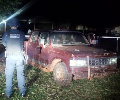 Pane entrega caminhonete furtada: homem pede ajuda em fazenda, funcionário desconfia e chama a PM em Três Lagoas
