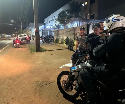VEJA O VÍDEO: Após Acidente, quatro pessoas abandonam VW Saveiro, usam arma de fogo, pulam alambrado e viram alvo de “caçada” policial em Três Lagoas