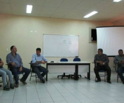 Representantes sindicais se reúnem com superintendente do MTE/MS