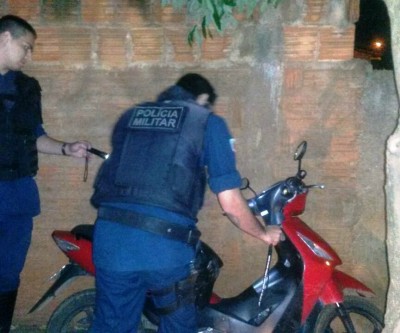 Denúncia leva a polícia até a Vila Piloto para recuperar Biz furtada 
