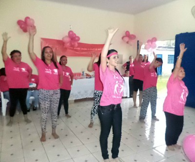 Detentas de Três Lagoas recebem ações de combate ao câncer feminino
