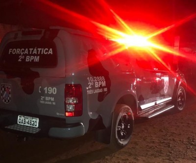 Vítima de agressão, mulher se tranca no banheiro para fugir de autor