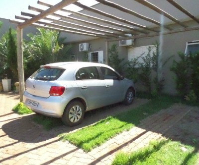 Dono de hotel “acorrenta“ carros da UFN-3 para receber divida de R$ 550 mil 