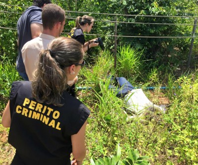 Fotos do local onde homem foi encontrado morto na região de Arapuá