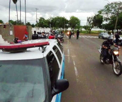 Ao realizar mais uma blitz, PM apreende 15 motos e 30 multas aplicadas