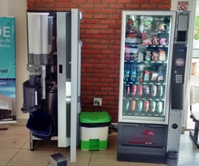Em tentativa de furto, velório é invadido e máquina de café é danificada