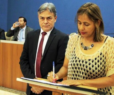 Professora Iara assume cadeira na Câmara de Três Lagoas