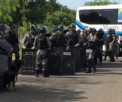 Pelotão de Choque entra no Presídio de Segurança Média de Três Lagoas