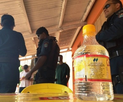 Ao tentar furtar cachaça, homem é detido pela Polícia Militar
