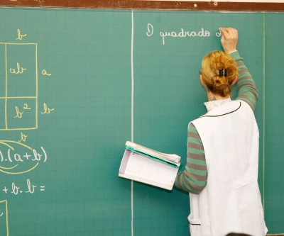 Sinted publica nota criticando moldes do processo seletivo para contratação de professores da REME