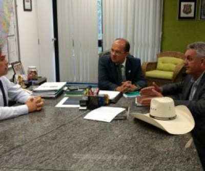 Prefeito Guerreiro e Secretário Barbosinha discutem segurança pública para Três Lagoas