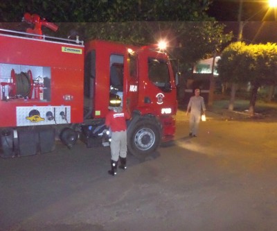 Suposto incêndio em residência mobiliza 03 viaturas do Corpo de Bombeiros 