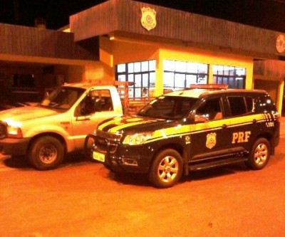 P.R.F. de Água Clara recupera caminhão furtado em São Paulo e carro roubado em Diadema