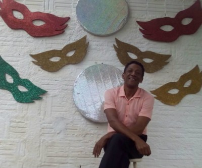 Produtor cultural organiza festa de Carnaval para os adoradores de samba