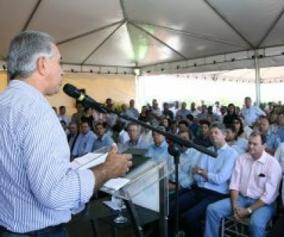 Reinaldo diz que tem R$ 55 milhões para construir Hospital Regional