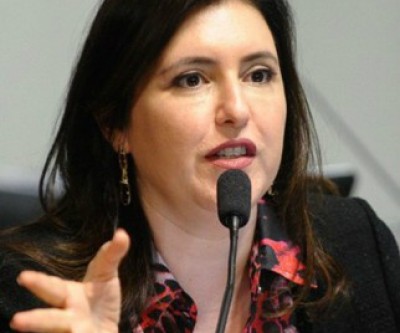 Senadora diz que fala de Temer sobre as mulheres foi infeliz