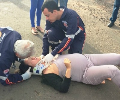 Veículo colide em mulher grávida e motorista foge do local