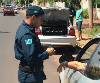 Blitz “pega” de surpresa motoristas da João Dantas Filgueiras 