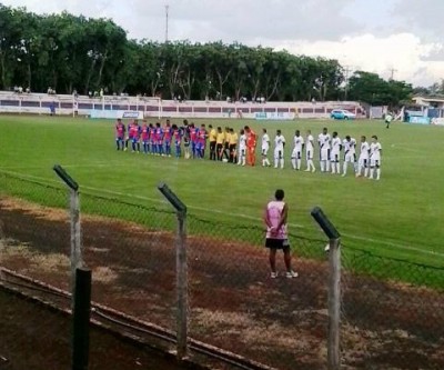Misto estreia ganhando em campeonato e lidera grupo A