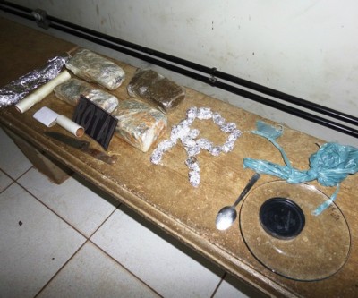 Mais de 2 quilos de droga são apreendidas pela Rotai e Rádio Patrulha na Vila Piloto