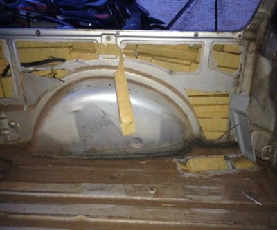 Carros são apreendidos com lataria cheia de maconha em rodovia de MS