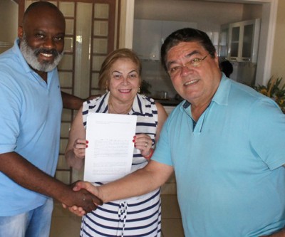 Rádio Caçula e vereador Renée fazem denúncia ao MPE para investigar Márcia Moura