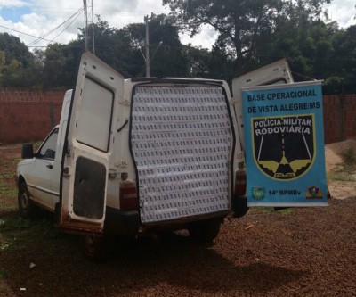 Condutor abandona veículo carregado com cigarro contrabandeado 